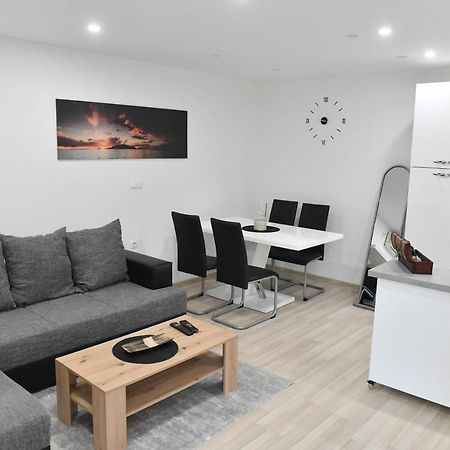 Apartman Lucia Ðakovo Esterno foto